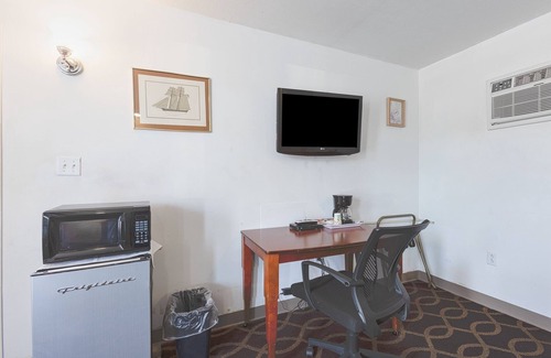 Breezewood Hotel | Sonrise Inn Lincoln Hwy By OYO
