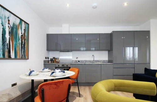 Barnt Green Apartment | Sophisticated 2 Bedroom apartment in Solihull, NEC
