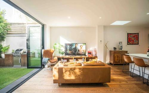 Toorak House | Sophisticated art deco in the heart of Toorak