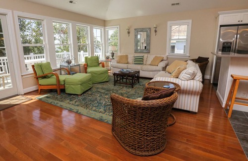 Monteray Shores House | Sound Reflections - 4 BR Soundside home in Monteray Shores Corolla w/Private Pool