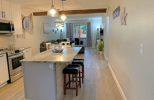 Mary Esther Condo | Soundside 2 Bdr Condo *Pool & dock