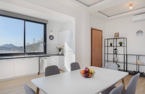 Lavreotiki Villa | Sounio Black Villa