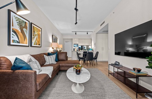 West End Apartment | South Bank Sensational! ~ 1Bed,1Bath,1Car,Balcony