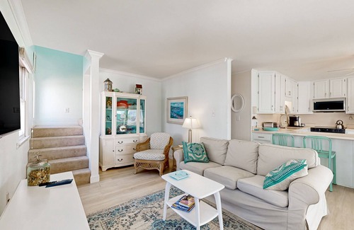 South Bethany Harbor House | South Bethany pet friendly house w/patio, balcony & grill