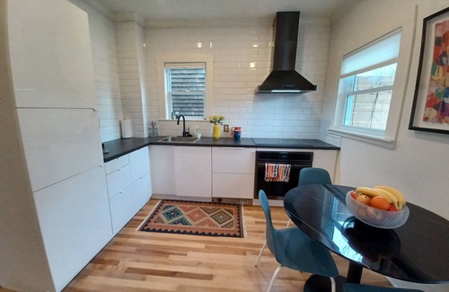 South End Apartment | South End Victorian Home apartment - pet friendly!