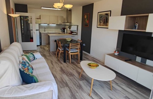 Saint-Cast-le-Guildo Apartment | South-facing T2 apartment 400 m from the main beach.
