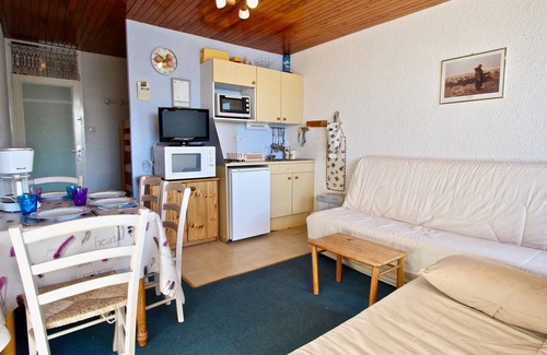 Chamrousse Apartment | South-facing studio with balcony, near slopes and shops