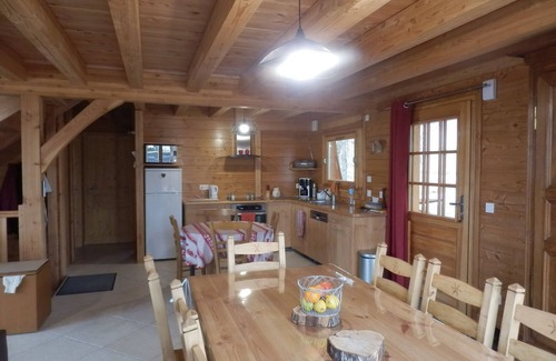 Saint-Jean-Saint-Nicolas Ski Chalet | south-facing chalet in the heart of the champsaur at the center of 5 resorts
