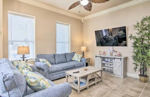 South Padre Island Apartment | South Padre Island Condo - 200 Ft to Beach!