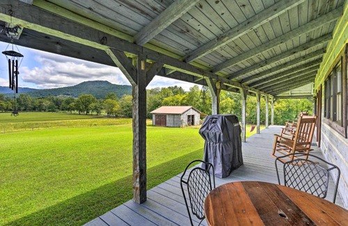 South Pittsburg House | South Pittsburg House with Wraparound Porch!