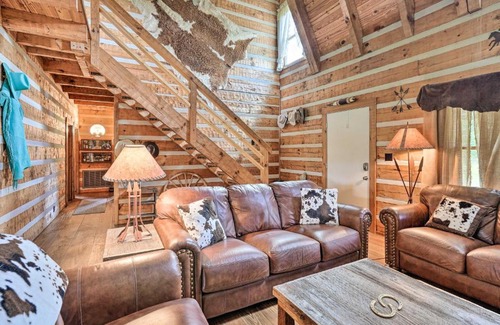 South Pittsburg House | South Pittsburg House with Wraparound Porch!