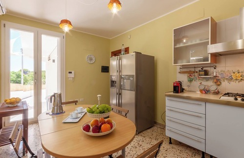 Isola Villa | SOUTH SYRACUSE VILLA - VILLA WITH POOL