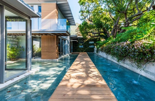 Newlands Villa | Southdown Masterpiece with backup power