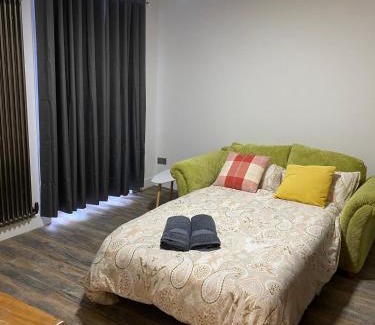 Southend-on-Sea Apartment | Southend Luxe Retreat