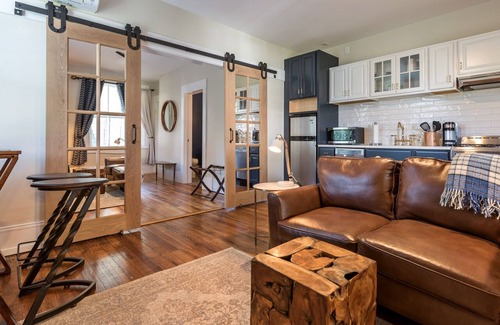 Belmont Apartment | Souther Lux Apt Downtown Cville | 30 nt min.
