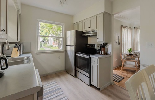 Lansing House | Southern Comfort Cottage in the City