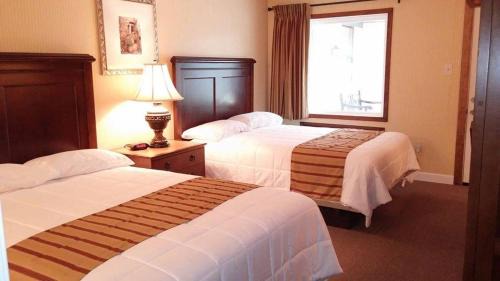 Greers Ferry Hotel | Southern Comfort Inn & Resort