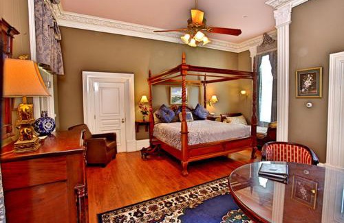 Cape May Bed & Breakfast | Southern Mansion