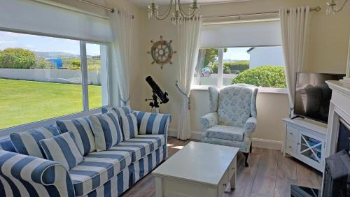 Murroogh House | Southland Holiday Home by Trident Holiday Homes