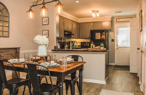 Fairforest House | SouthTownes * Westgate Area Townhouse