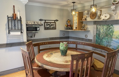 Lake Michigan Beach House | SouthwestMi Paradise.Pool,Bocca Ball courts /5 acres. GREAT WEDDING VENUE!