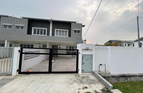 Ijok Villa | SP Homestay Puncak Alam