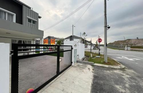 Ijok Villa | SP Homestay Puncak Alam