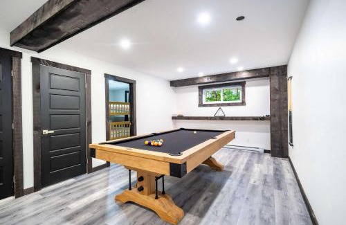Scott Ski Chalet | Spa & Pool table - Ivy Cottage