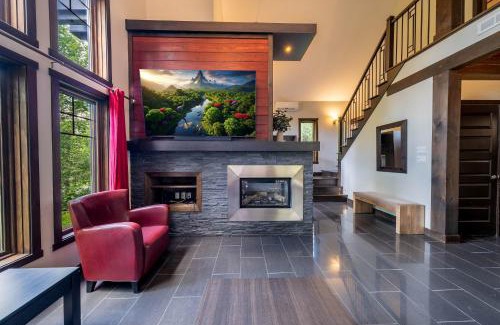 Scott Ski Chalet | Spa & Pool table - Ivy Cottage