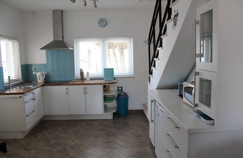 Burgau Apartment | Spacious Apartment Quiet Location Sea Views and a Large Private Sunny Terrace