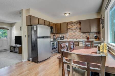 Southeast Colorado Springs Apartment | Space Base Near Airport BBQ Game Room