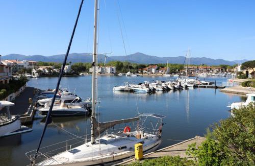 Saint-Cyprien Plage Apartment | Spacieux Studio 3pers vue marina a St Cyprien