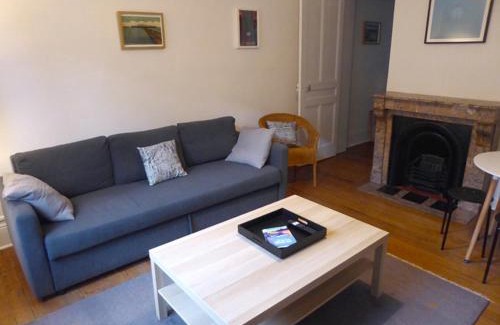 Anatole France Danton Apartment | Spacieux T2 proche gare