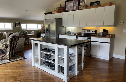 Lakewood Apartment | Spacious, 1 BD guesthouse, w/free parking