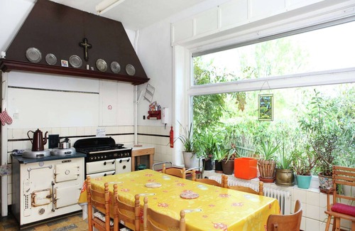 Ruiselede Villa | Spacious 11-Bed Family Retreat