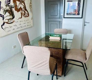 Wack-Wack Greenhills Apartment | Spacious 1BR steps to Megamall Ortigas City View