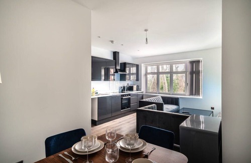 Crosby Apartment | Spacious 2 Bed Apartment in Waterloo, Liverpool