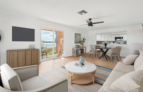 Pinellas Point Villa | Spacious 2-bedroom waterfront villa in beautiful St.Petersburg with pool & dock.