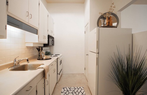 Downtown Victoria Apartment | Spacious 2-Bedroom Condo in Downtown Victoria