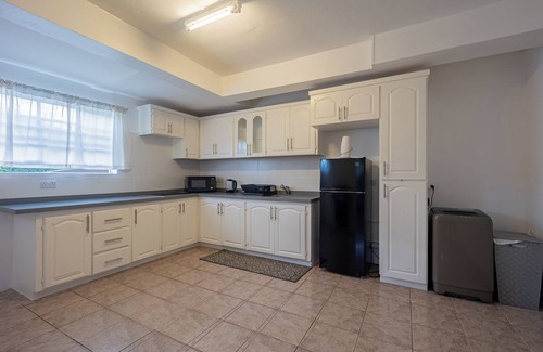 St. George's Apartment | Spacious 2-bedroom apartment in Saint George's with WiFi