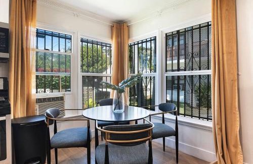 The Flats Apartment | Spacious 2-Bedroom Hollywood Apartment near Sunset Blvd