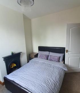 Erdington Apartment | Spacious 2 Bedroom Home in Birmingham