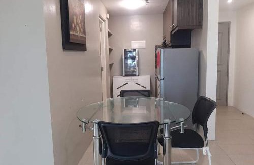 Wack-Wack Greenhills Apartment | Spacious 2 Bedroom Unit with Pool