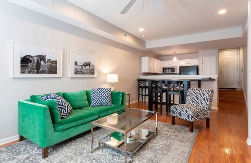 Cherokee Triangle House | Spacious 2BR/2.5BA Highlands Townhouse ~ SLEEP 6