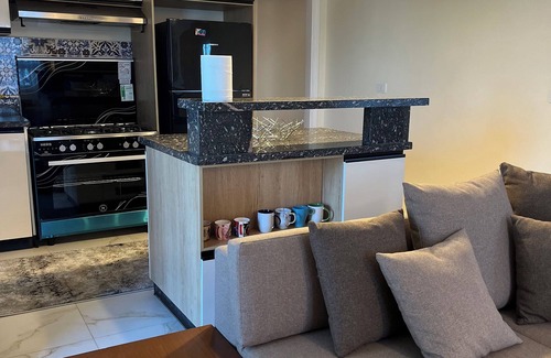 Heliopolis Apartment | Spacious 3-bedroom apartment with AC and WiFi in wonderful Cairo Governorate