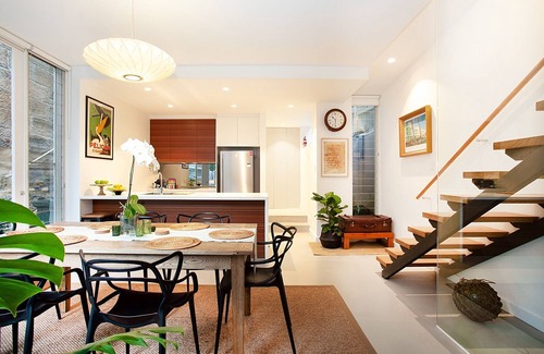 Balmain House | Spacious 3-Bed Family House with Courtyard
