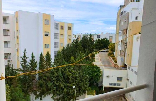 Ennasr Apartment | Spacious 3-Bed High-End Appartm in Ennasr - Ideal for family - Transfer Service