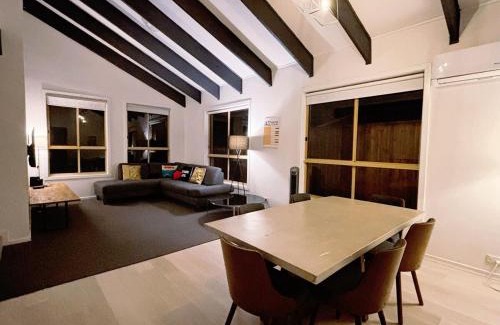 Werribee House | Spacious 3-Bed Home in Werribee!