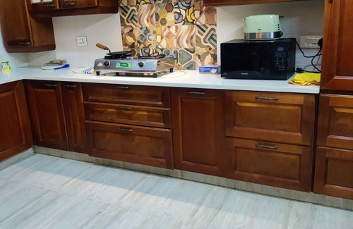 Shaheed Bhagat Singh Nagar Apartment | Spacious 3-bedroom apartment with AC, WiFi in tranquil Ludhiana