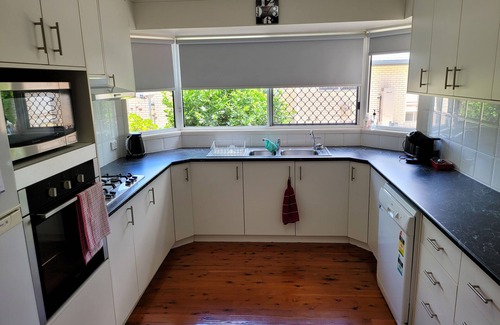 Dalby House | Spacious 3 bedroom apartment